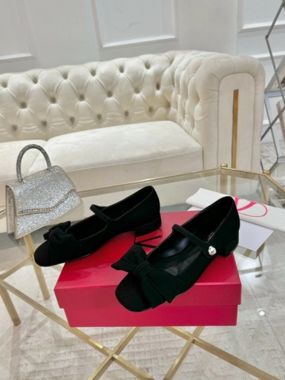 2025 Women Valentino Black Suede Mary Jane Bow LY00300