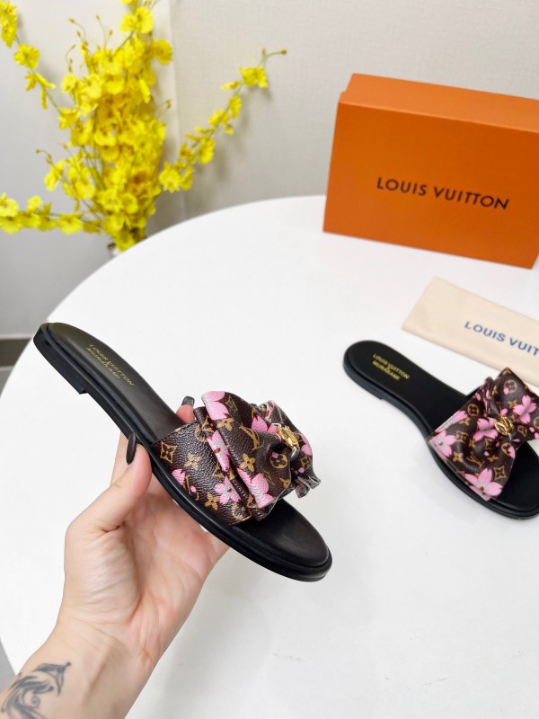 2025 Women Louis Vuitton Brown Pink Leather Slippers LY00190