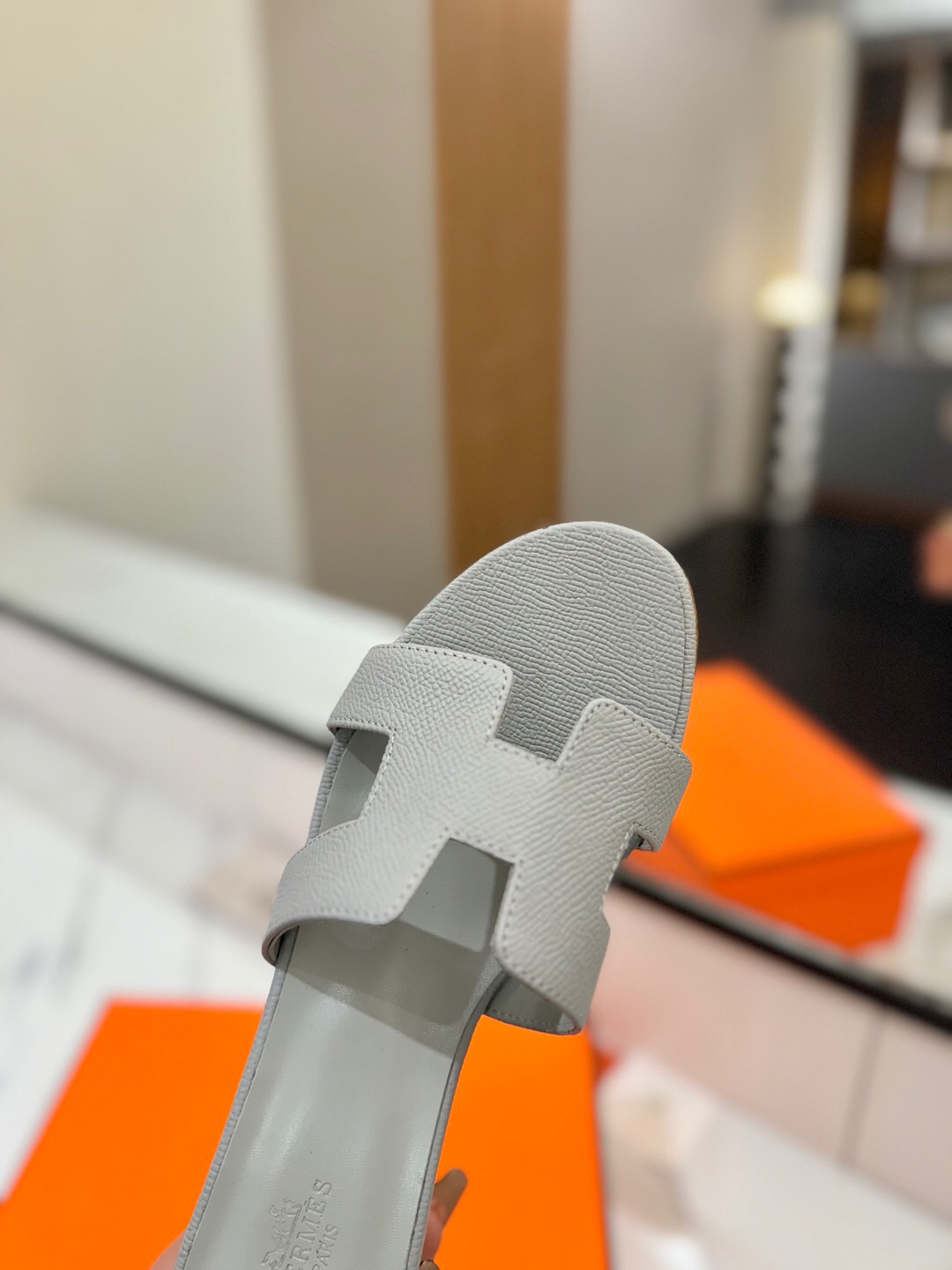2025 Women Hermès Grey Leather Heeled Slippers