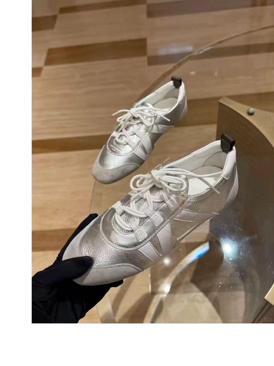 2025 Unisex Louis Vuitton White Silver Leather Sneakers LY00340