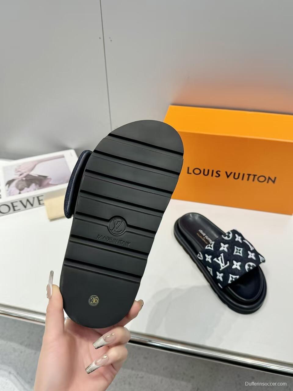 2025 Slippers Louis Vuitton Black White Fabric Pool Pillow Comfort KFY00230