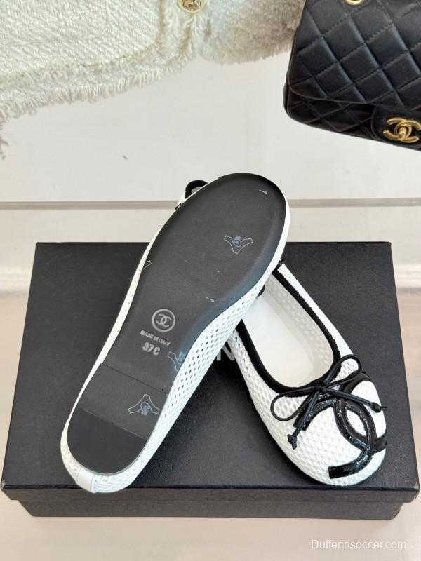 2025 Women Chanel White Black Leather Mesh Ballet Flats KFY00260
