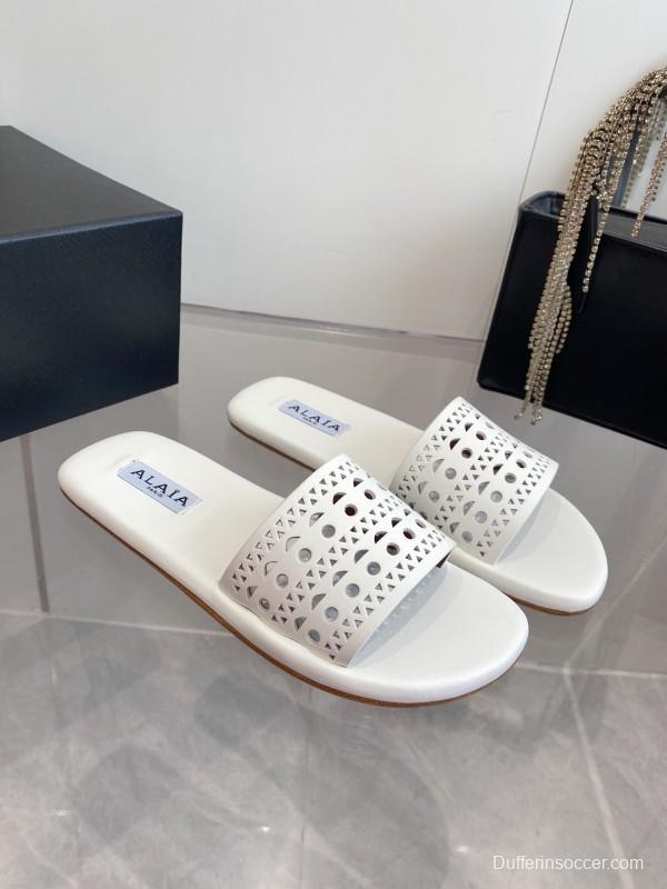 2025 Alaia White Leather Slippers KFY00280