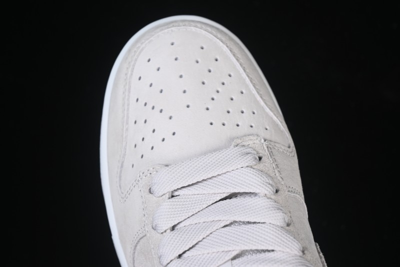 Nike SB Dunk Low Pro B Skate Shoes in Pale Ivory - HJ0367-100