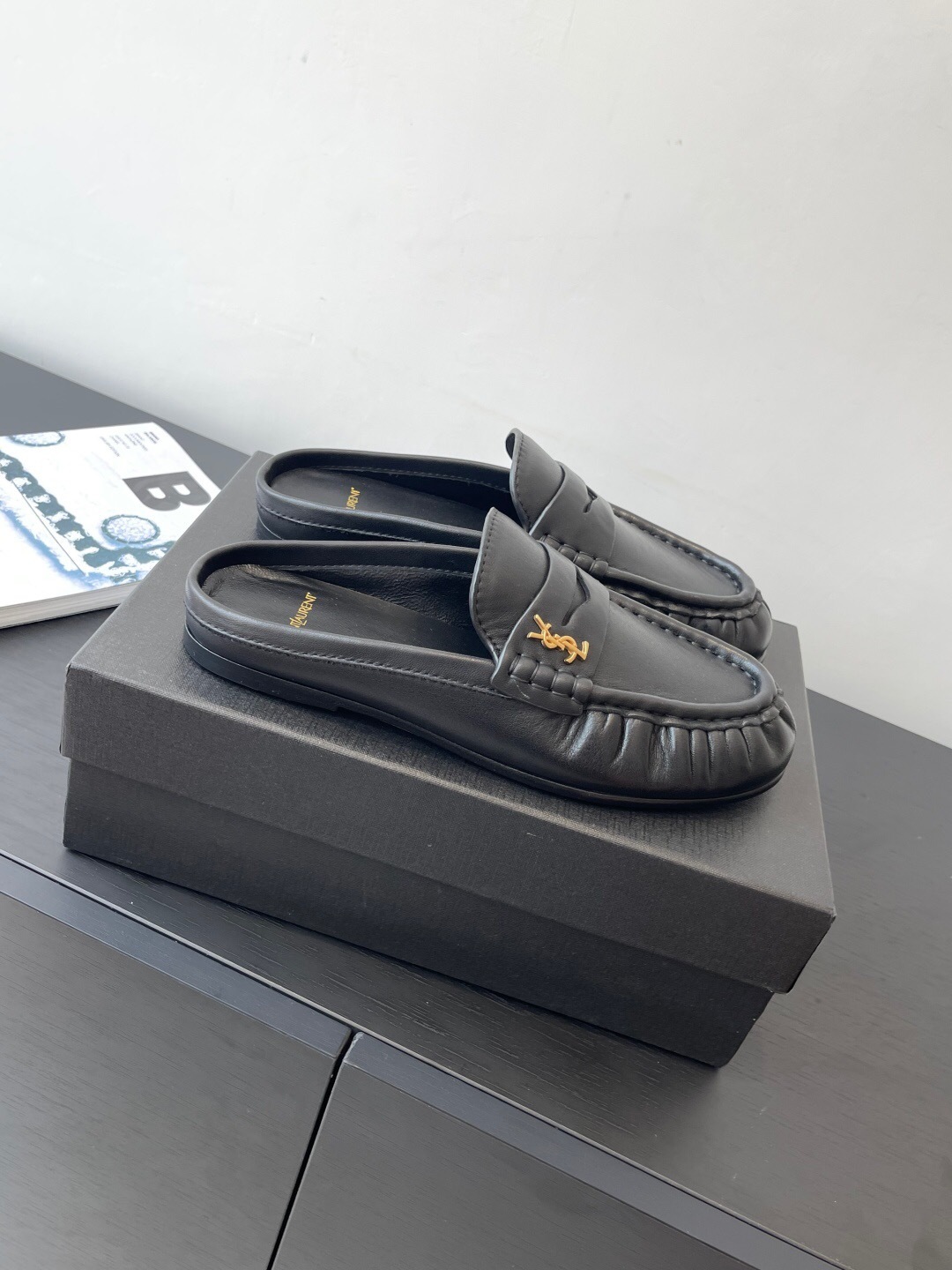 Saint Laurent Classic Loafer Mule Flats - KFY00320