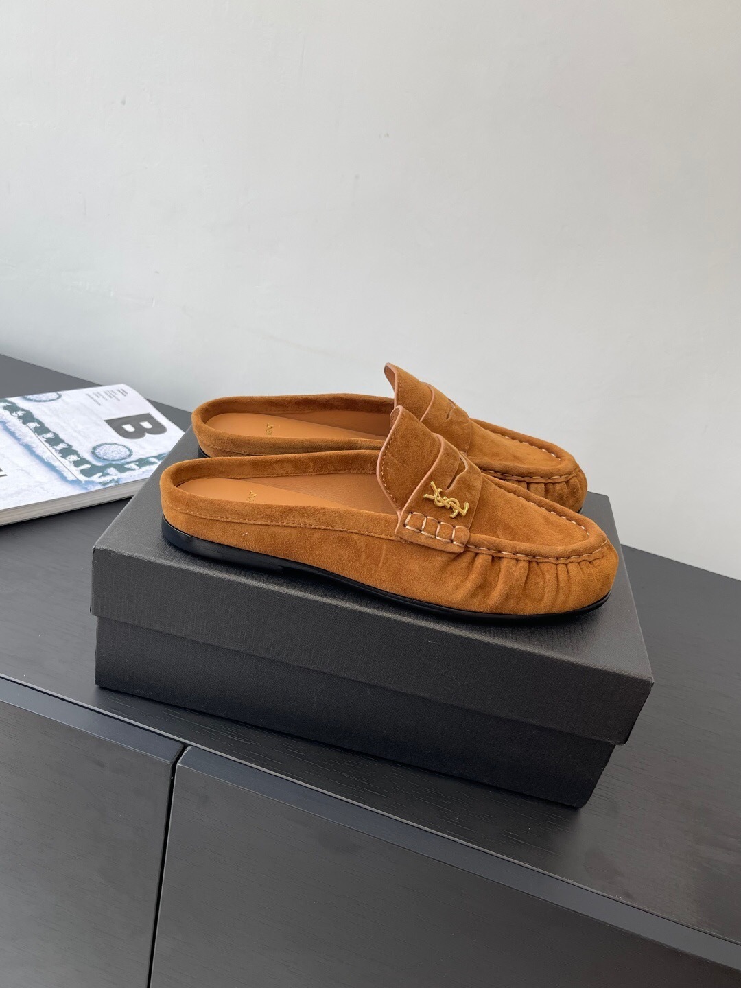 Saint Laurent Classic Loafer Mule Flats - KFY00320