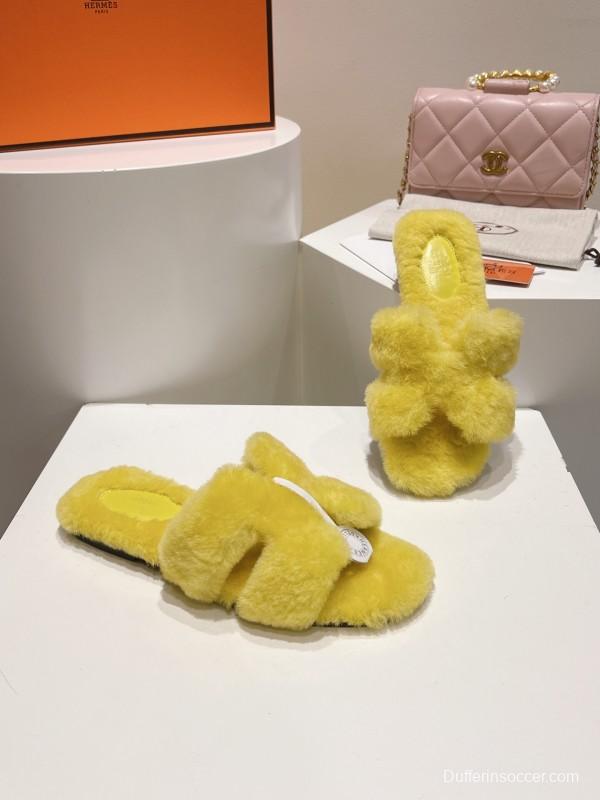Hermès 2025 SS Love Fur Slippers Flat Sole Autumn Winter Collection - LY00240