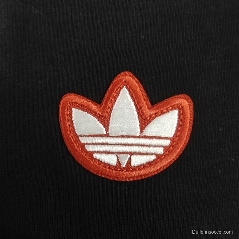 25/26 Manchester United Retro Embroidered Logo Hoodie 9 Colors