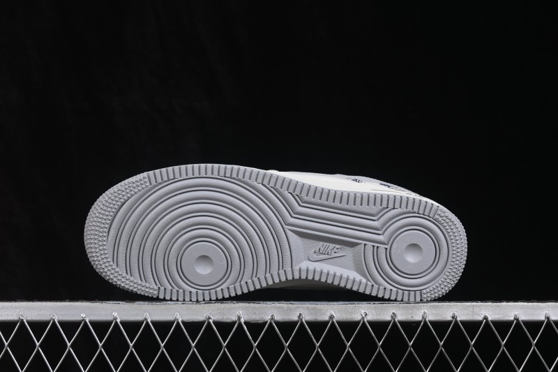 Nike Air Force 1 '07 Low Hello Kitty Casual Sneakers with Full-Length Air Cushion - NH0601-608