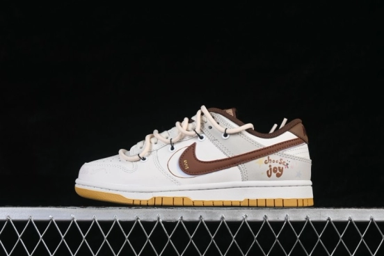 Nike SB Dunk Low Lace-Up Custom Skateboarding Shoes for Casual Wear - HM3695-071