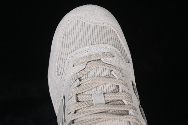 New Balance 574 Retro Running Shoes for Women with Suede and Mesh Upper - WL574CBG