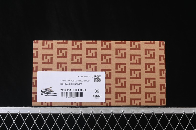Fendi Match Round Toe Thick Sole Low-Top Casual Sneakers - AHH2F1FHS