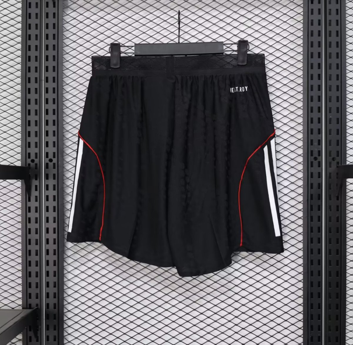 Player Version 25/26 Liverpool Away Shorts