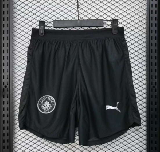 Player Version 25/26 Manchester United Black Shorts